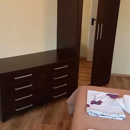 Plaza Aparthotel *