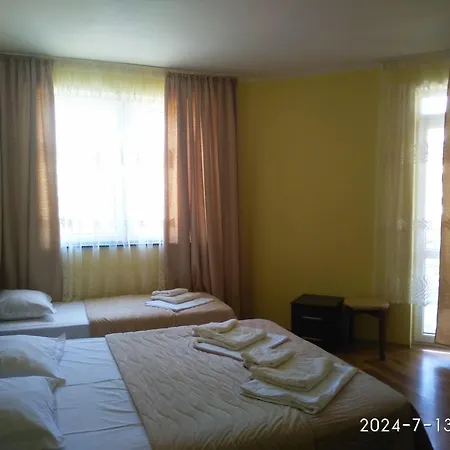 Aparthotel Plaza